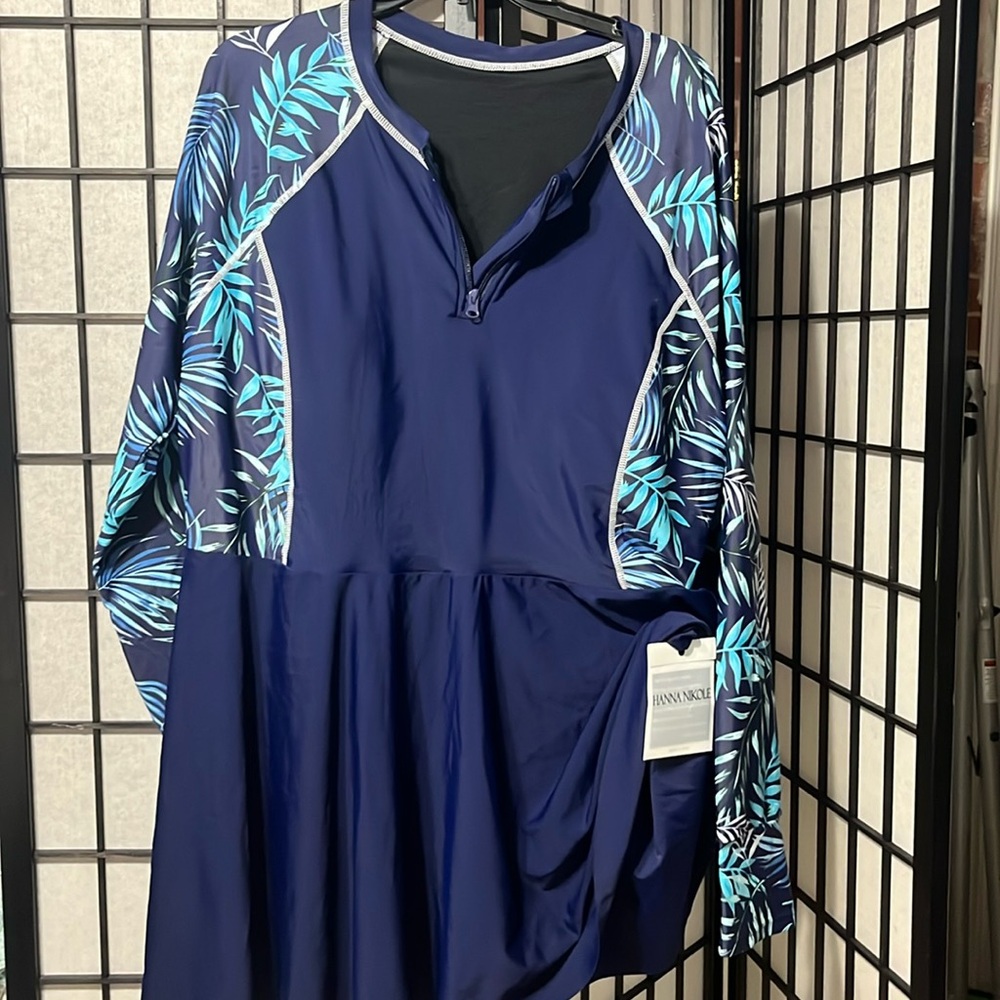 NWT Women Swimwear Long Sleeve A Line Padded Tankini, Sz 24W